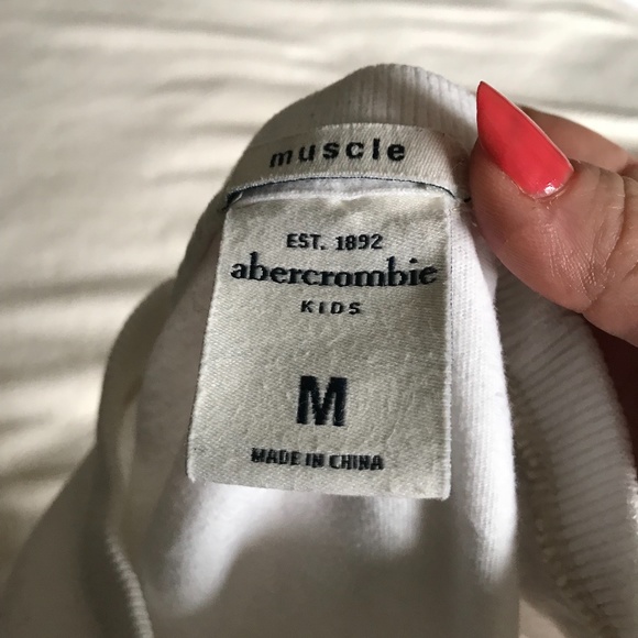 Abercrombie Kids Long Sleeve Embroidered Top - size medium - Picture 3 of 6